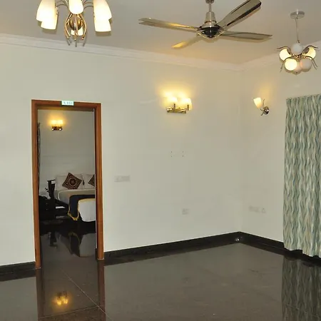 Orange Suites Airport Transit Stay-3
